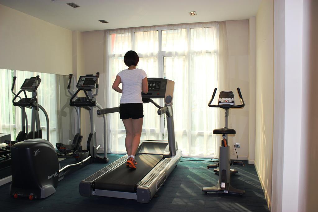Mercure Hanoi La Gare Hotel Екстериор снимка