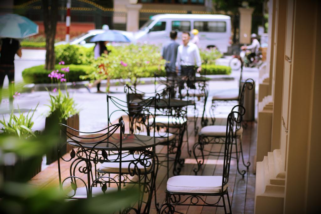 Mercure Hanoi La Gare Hotel Екстериор снимка